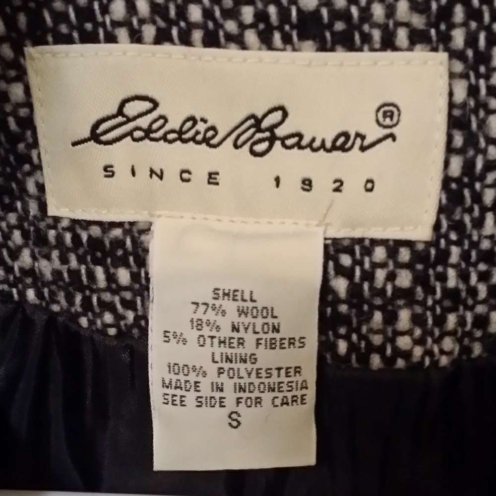 Womens jacket - Picture 3 of 3